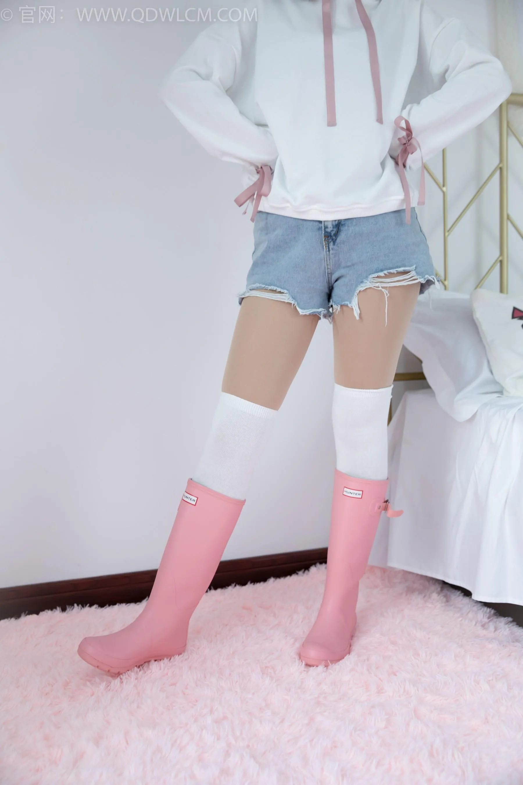 物恋传媒 NO.1509 婷婷-黑色的花 [162P]插图7